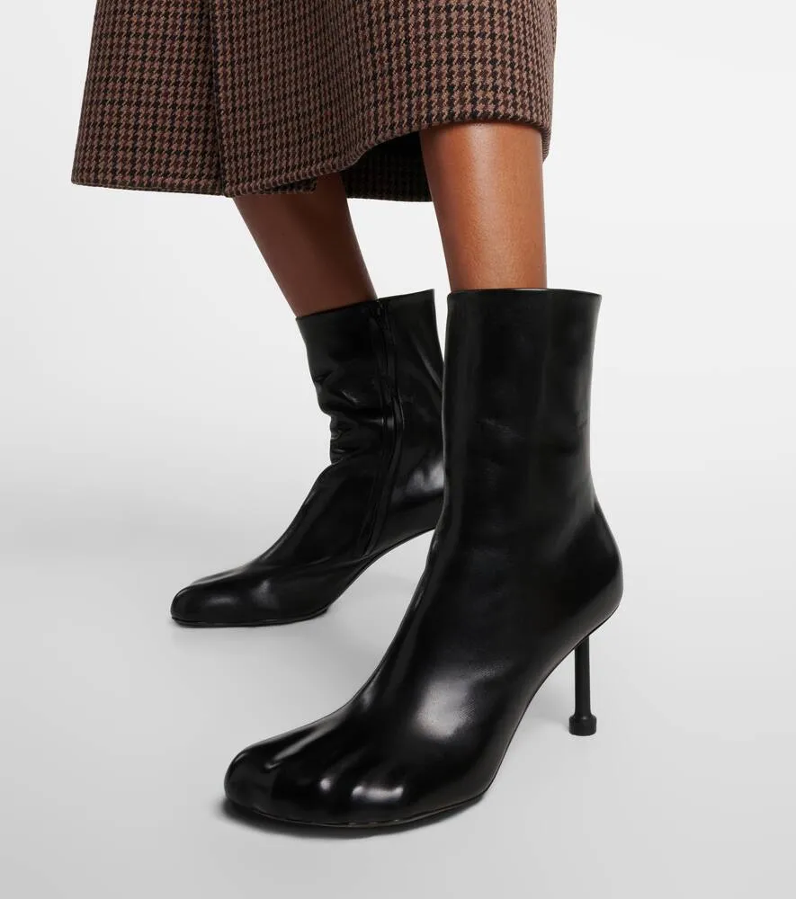 Balenciaga Leather ankle boots