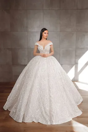 Calm White Wedding Dress