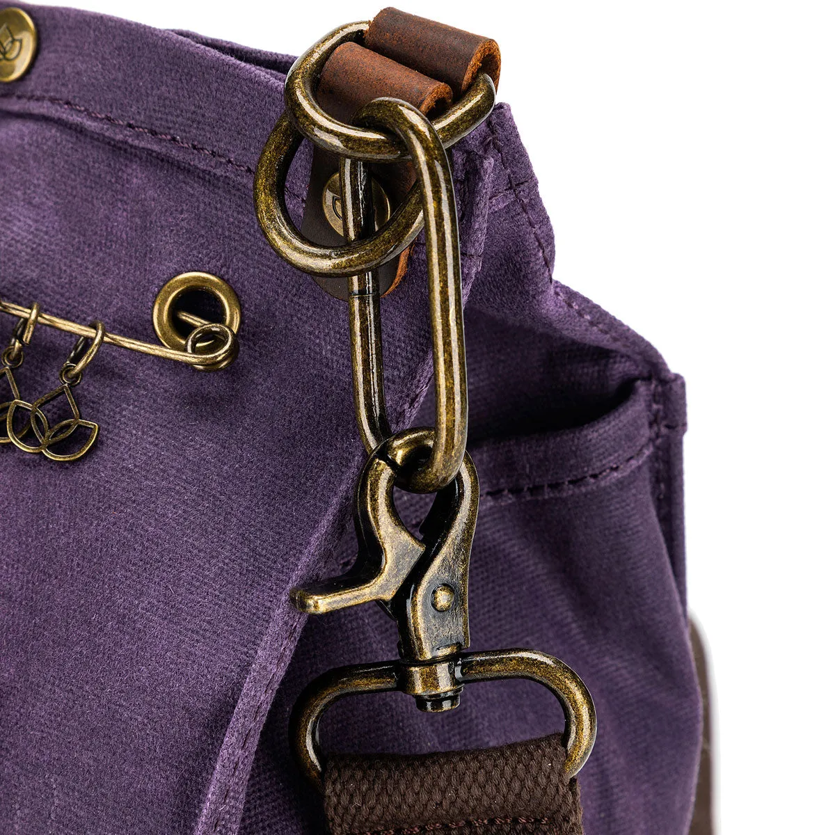della Q Maker's Canvas Rucksack - Red