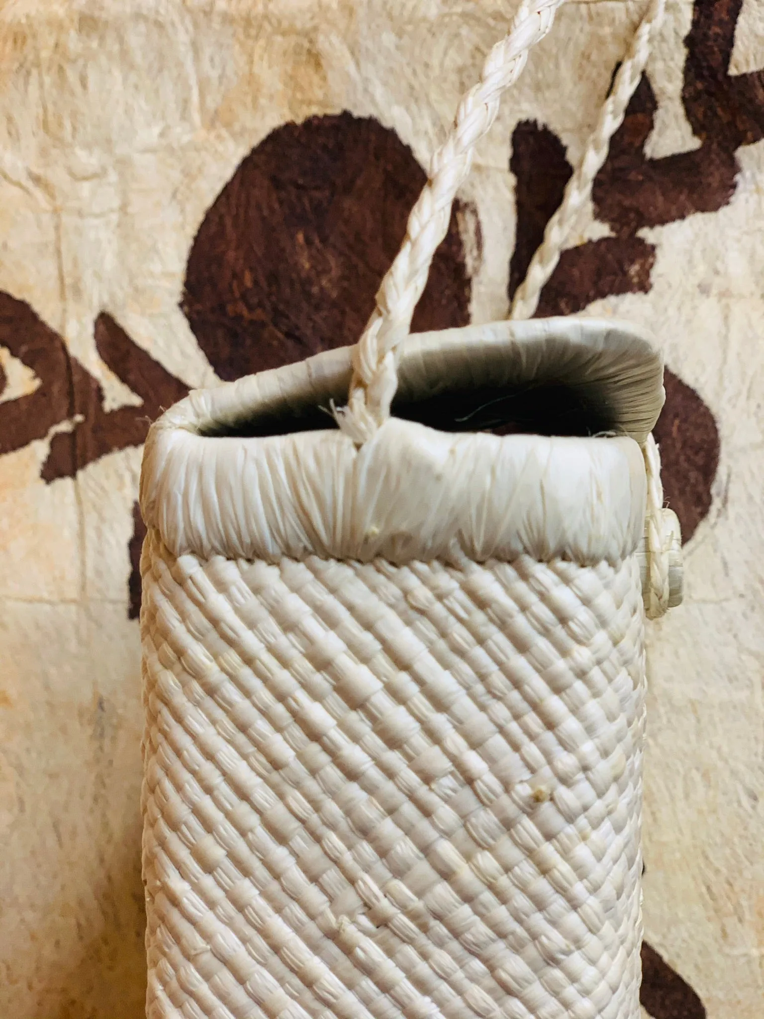 KATU All White Crossbody Bag