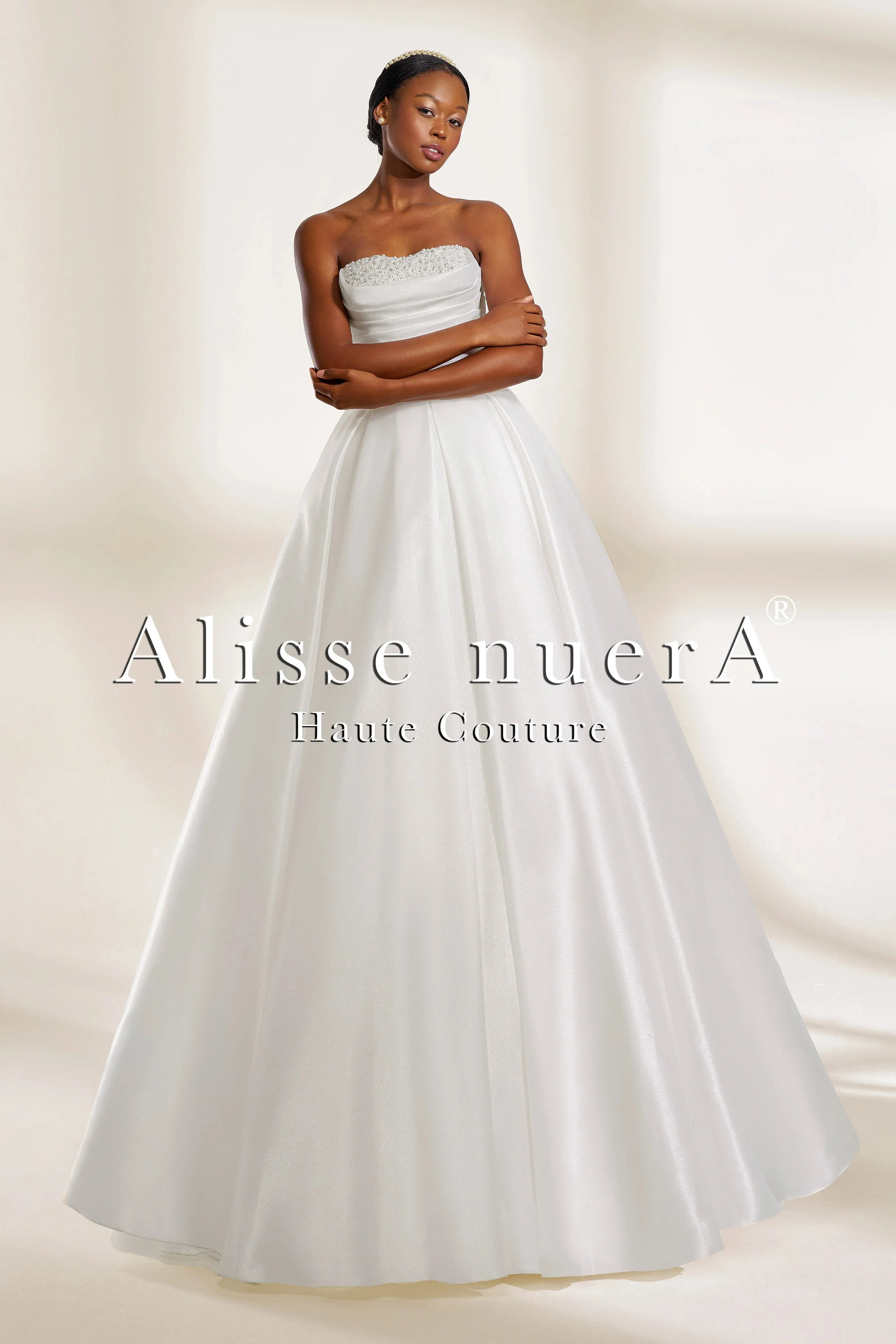 Strapless Straight-Neck Organza Ball Gown Wedding Dress with Beaded Neckline